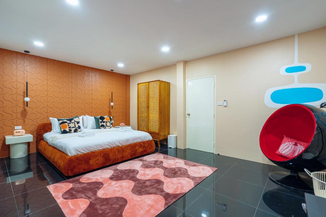 Yan Nawa House | Retrovibes Sathorn BTS Saphan Taksin ICONSIAM Asiatique Chao Phraya Max 9 persons