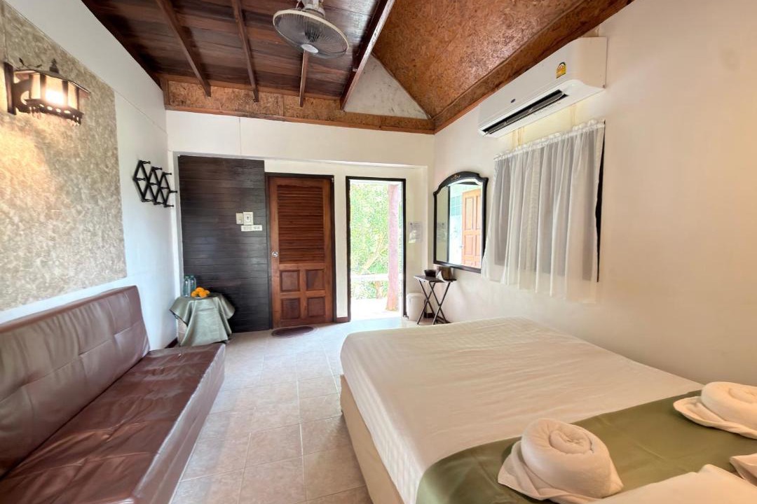 Nopphitam Hotel | หนำไพรวัลย์ กรุงชิง