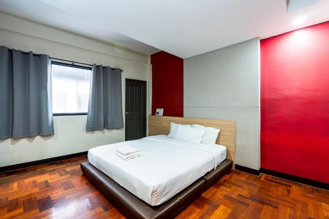 Bang Rak Apartment | Newhi silom