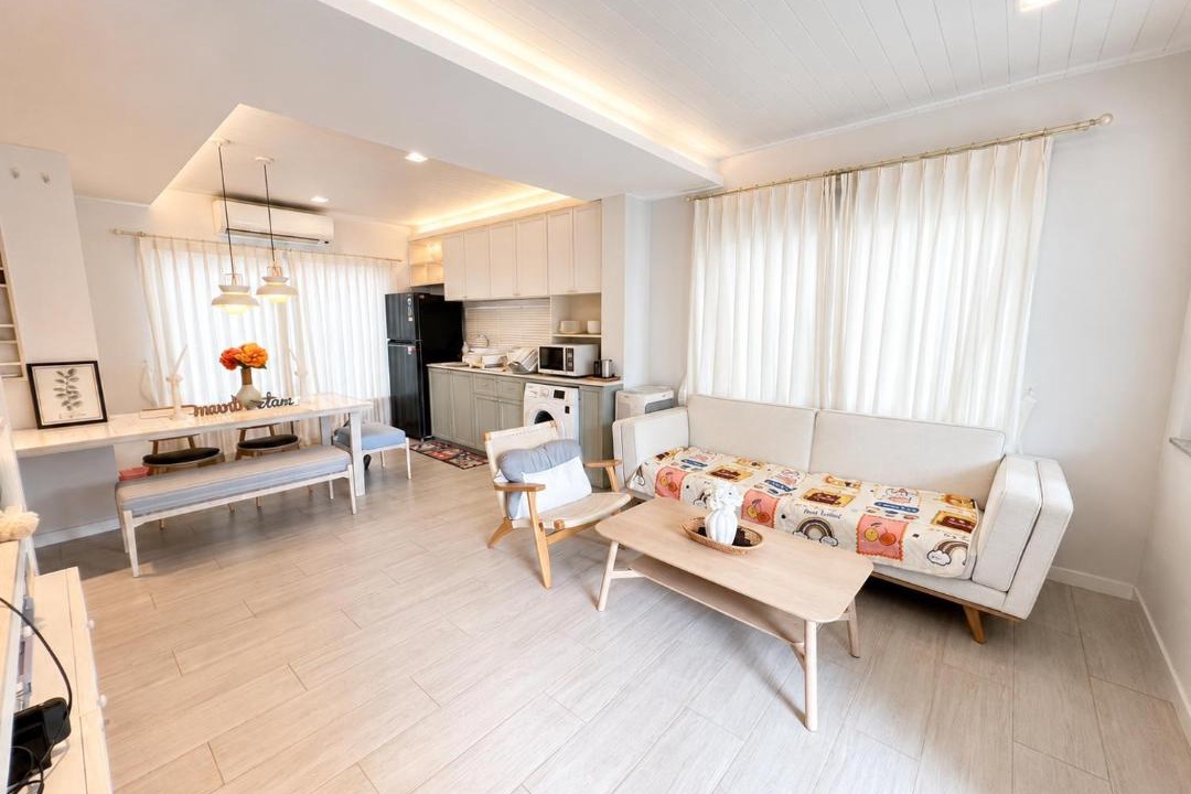 Bang Kaeo House | Cozy Home with Garden Near Mega Bangna