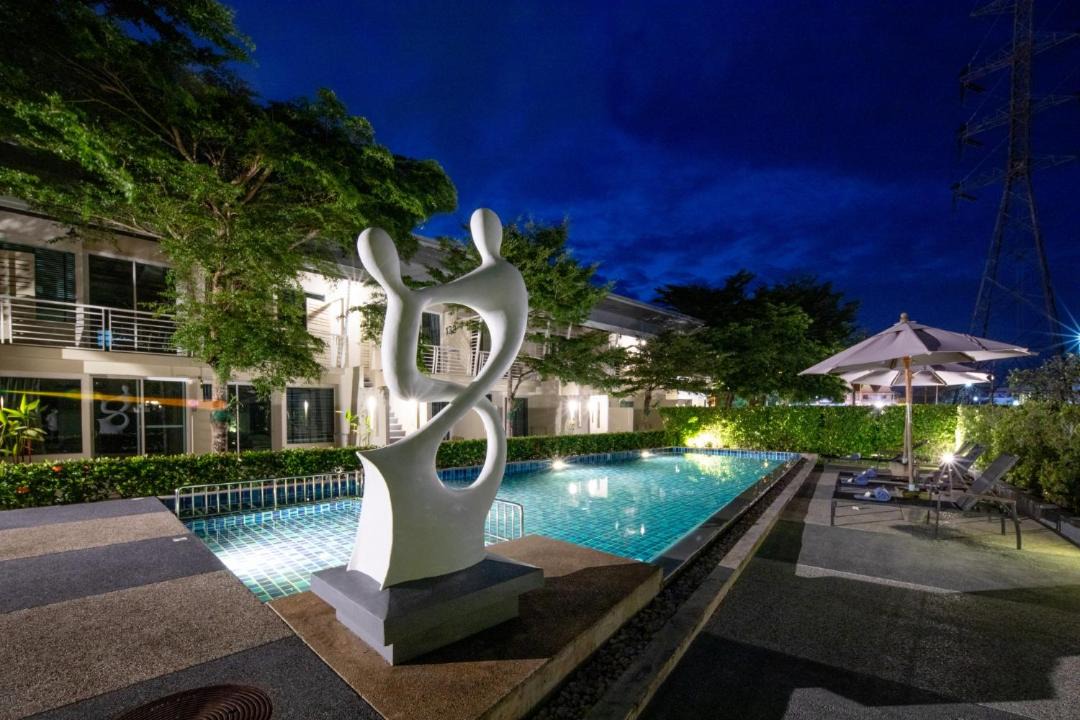 Thep Kasattri Resort | Impress Resort, Phuket - Free scheduled shuttle to Bang Tao Beach