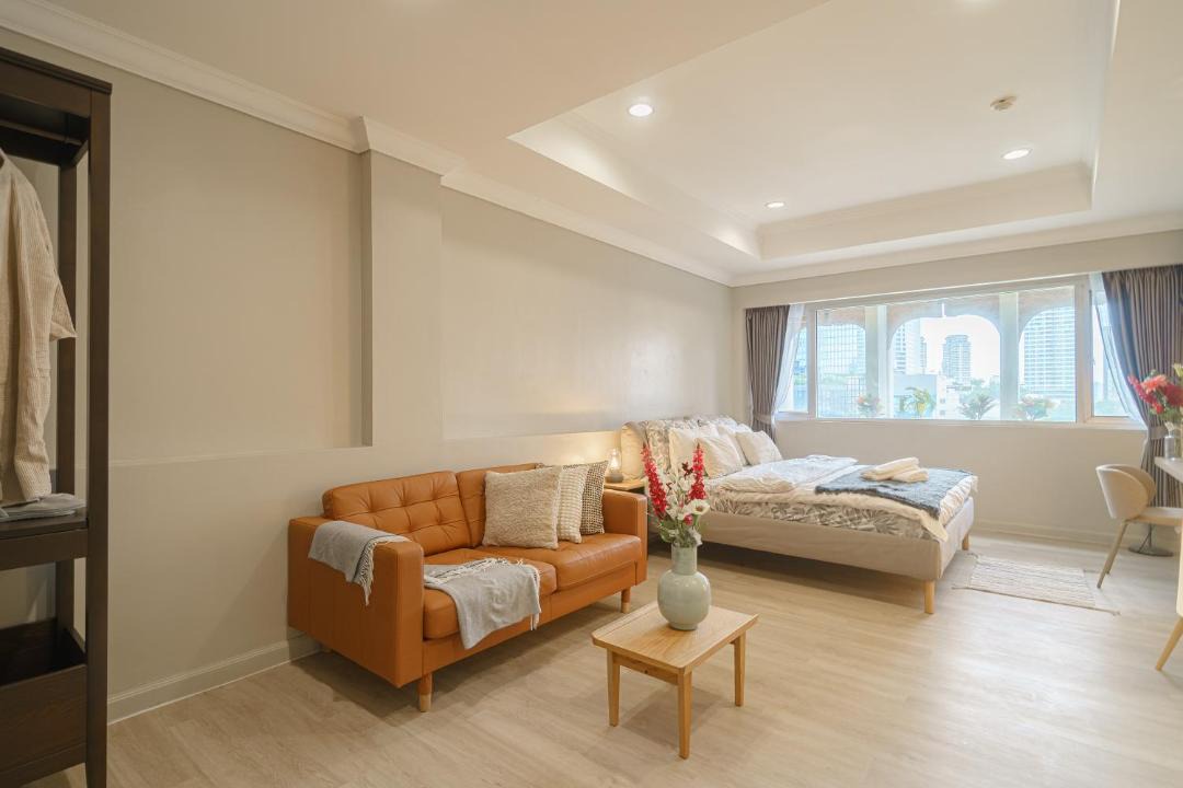 Silom Hotel | Casa Amor