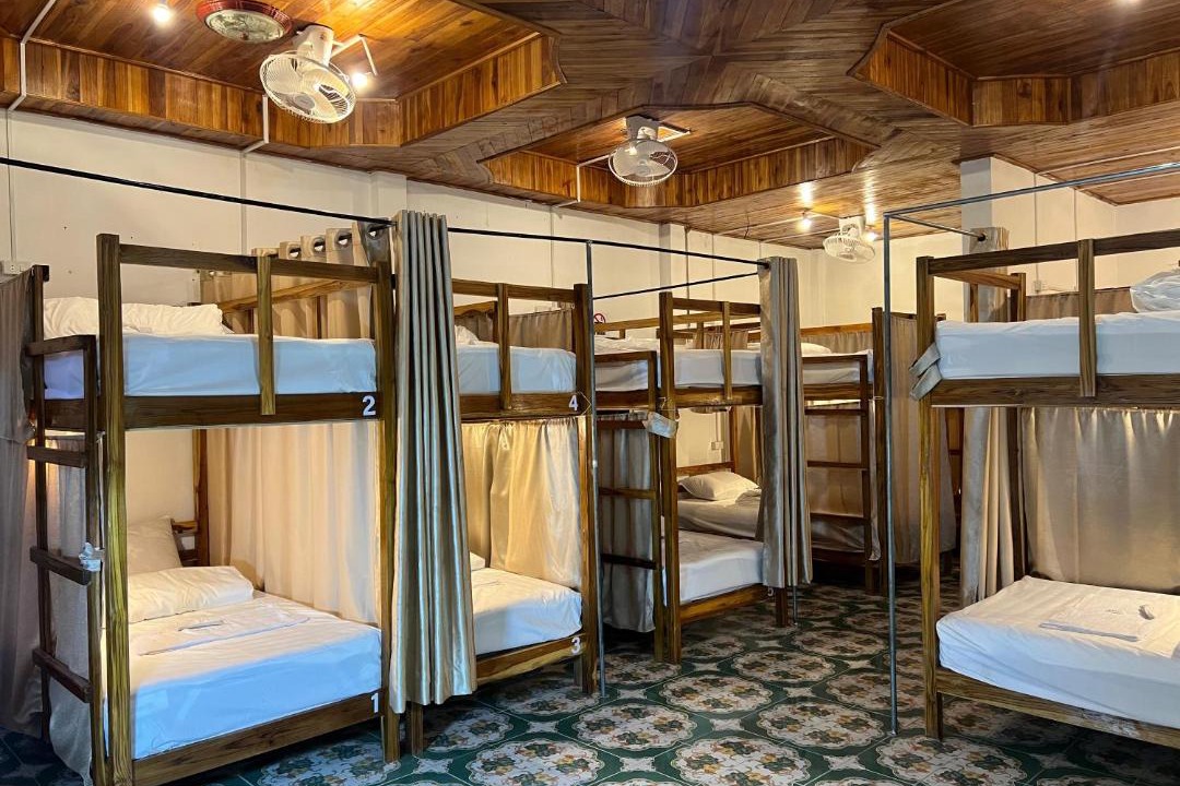 Nong Khiaw Hostel | KP Backpackers Hostel