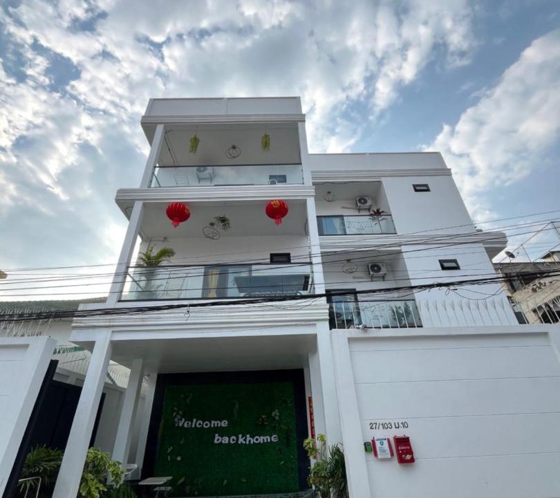 Pattaya Bay Villa | lovely pool villa,9 BR,snooker,BBQ