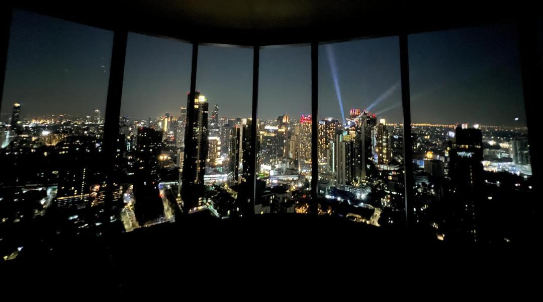 Khlong Tan Apartment | 43F Skyline View BTS Thonglor