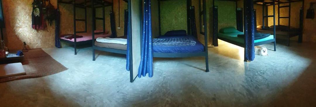 Khong Koi Beach Hostel | HomeHostel