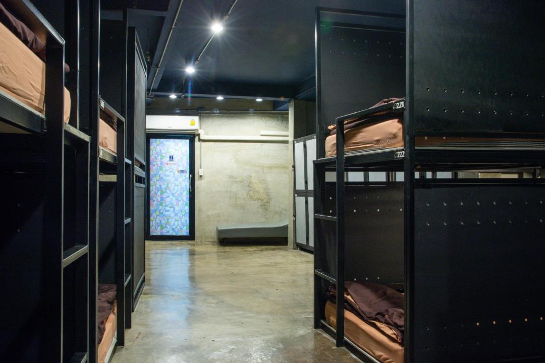 Talat Yot Hostel | AREA81 HIDEOUT Hostel Khaosan