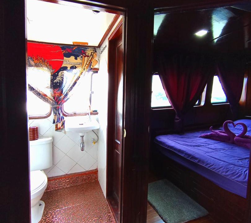 Bang Phlat Boat Rental | Sabai Sabai Liveaboard Bangkok