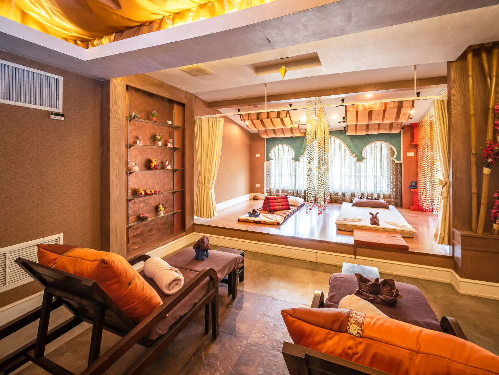 Nai Harn Apartment | The CHU cafe/guesthouse