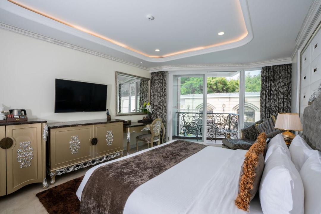 North Pattaya Hotel | LK Emerald Beach - SHA Extra Plus