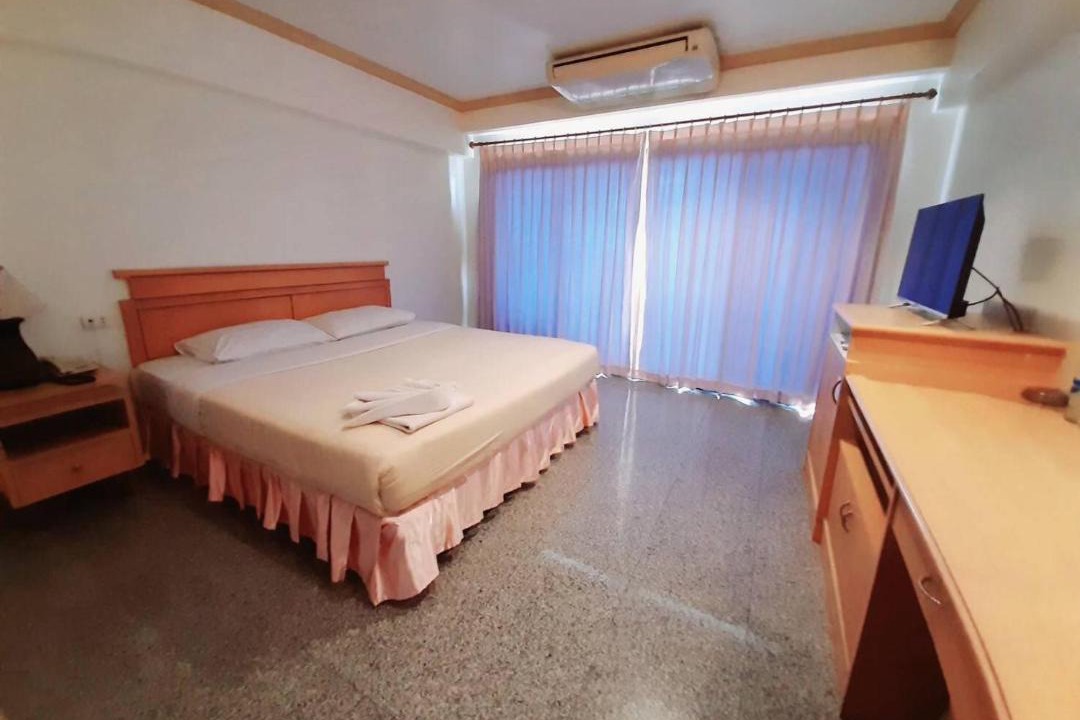 Surin Hotel | Maneerote Hotel