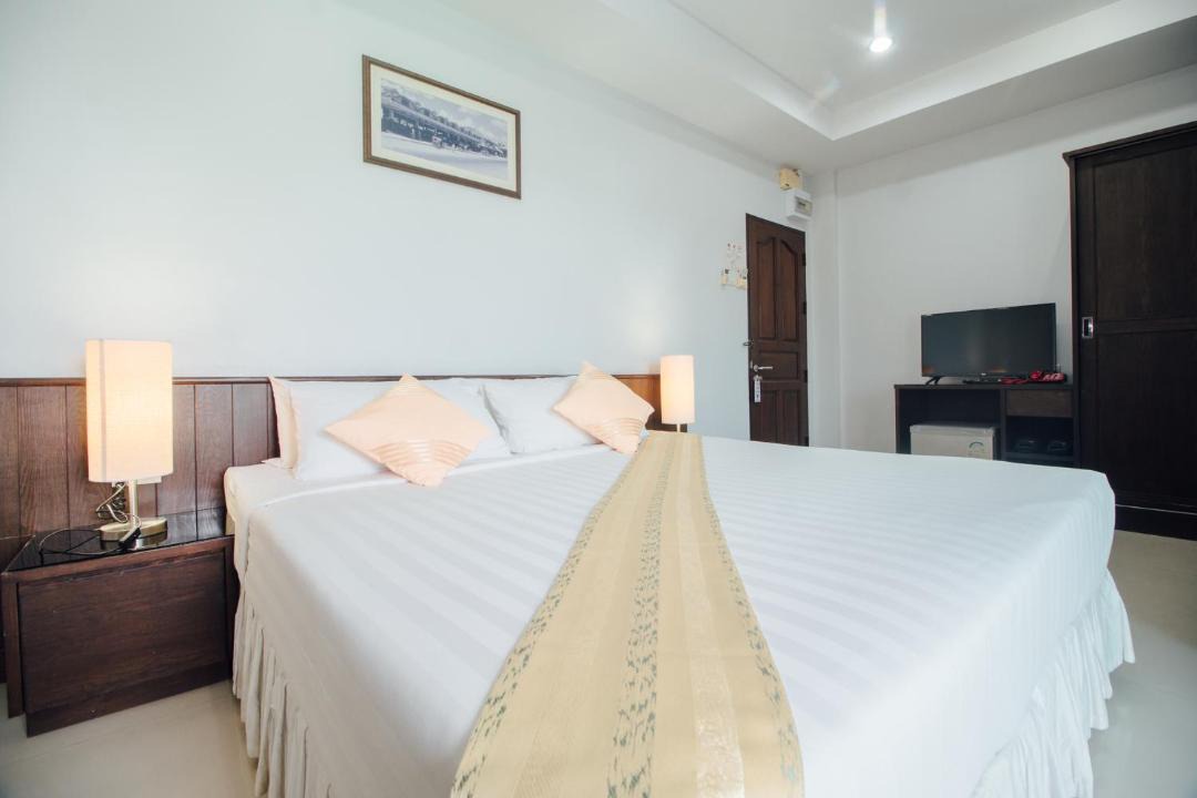 Hua Hin Hotel | Iyara Hua Hin Lodge