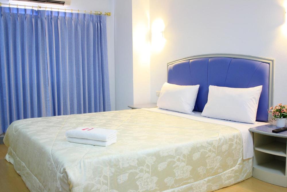 Nakhon Sawan Hotel | P.A. Ville Hotel