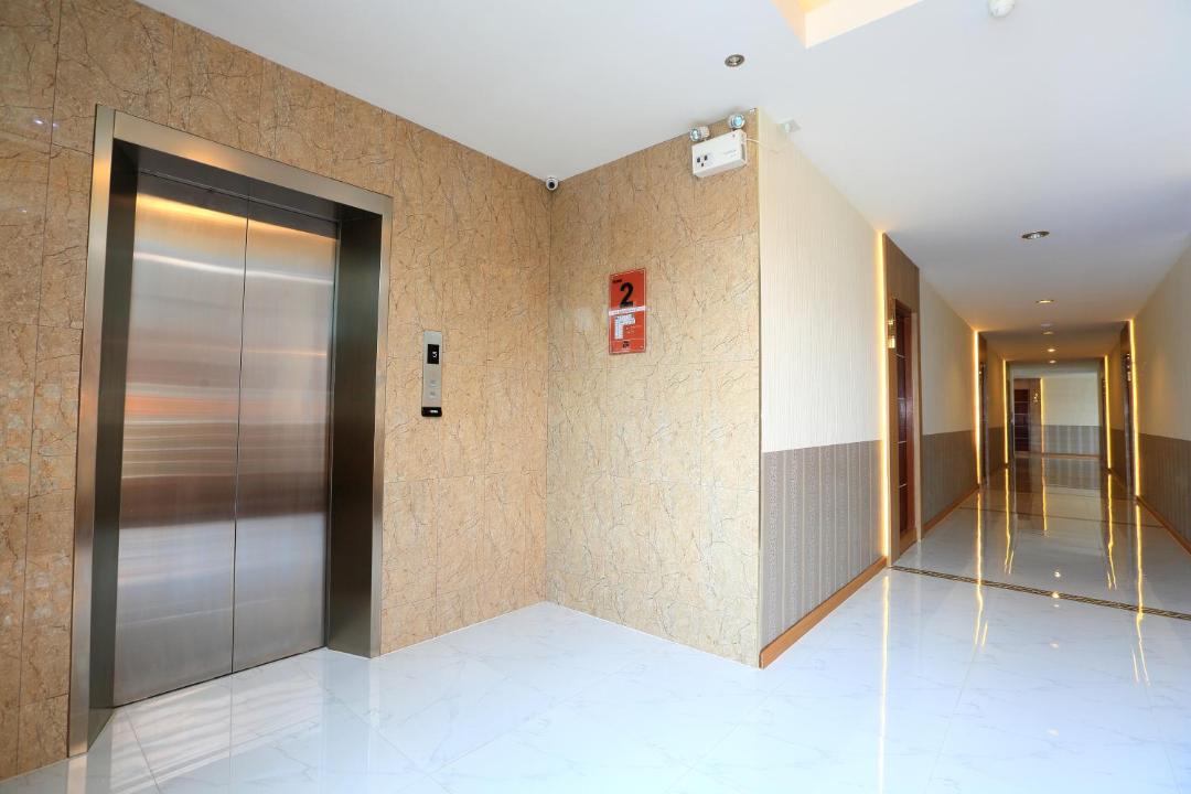 Lat Sawai Hotel | Triple Trees Hotel