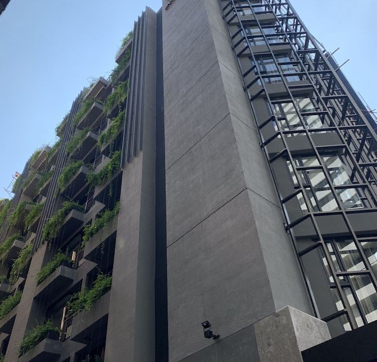 Photo of Buildings in Si Phraya