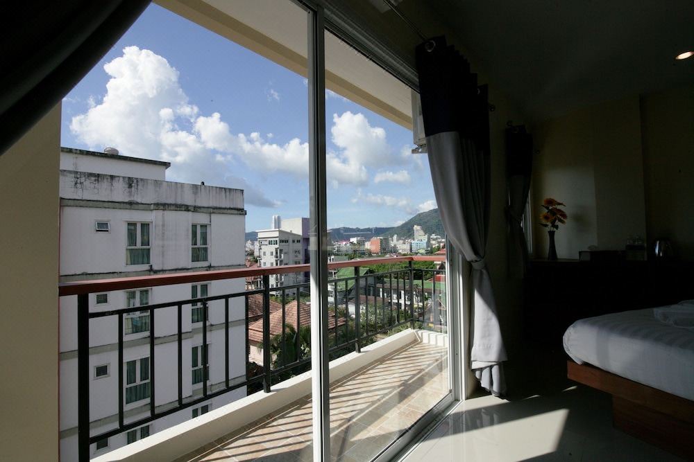 Photo of Patio Balcony in Nanai Road