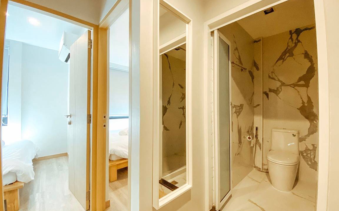 Photo of Bathroom in Wat Ratchabophit