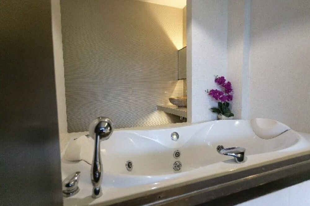 Photo of Bathroom in Taling Ngam