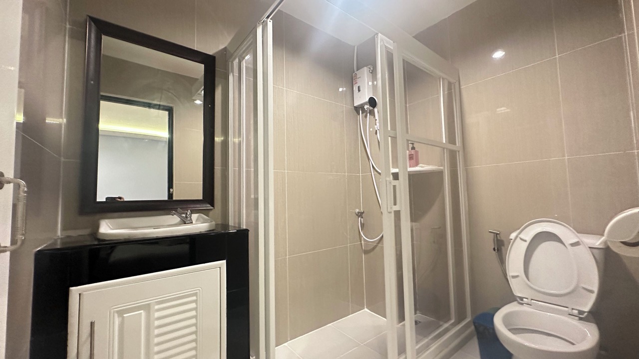 Photo of Bathroom in Samsen Nok