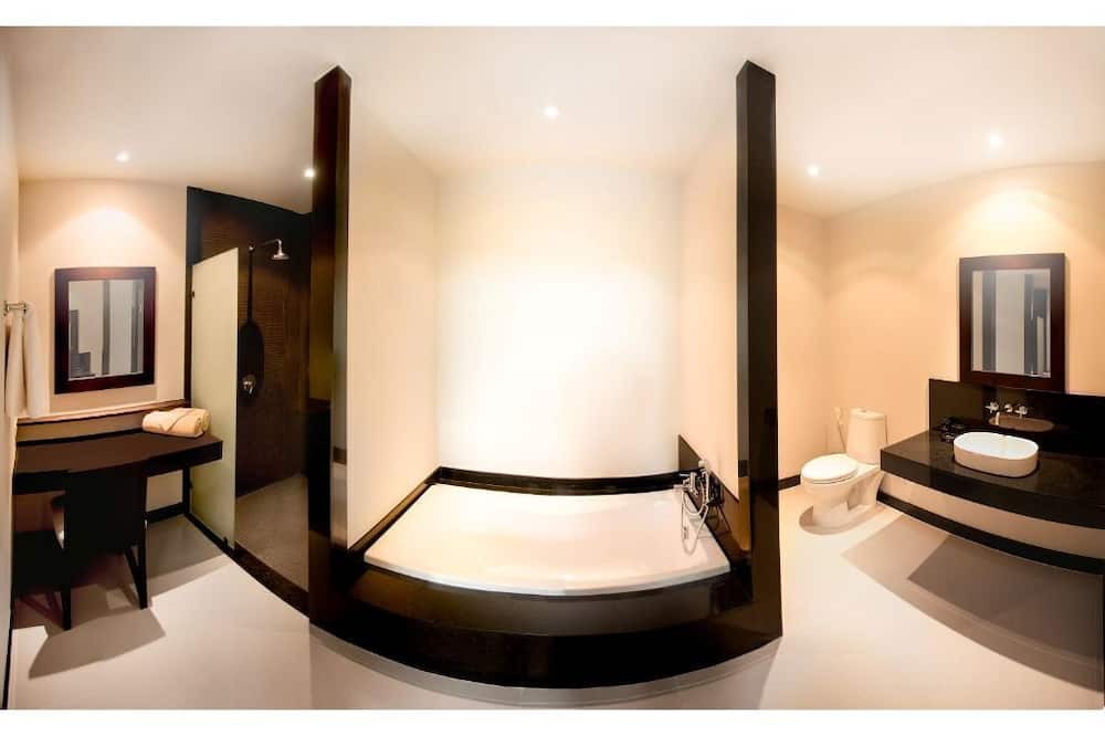 Photo of Bathroom in Pa Klok