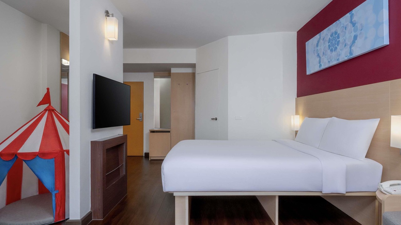 Photo of Bedroom in Khlong San