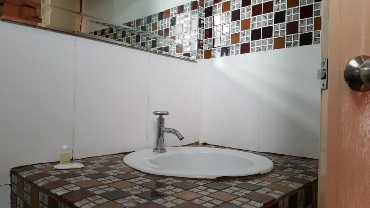 Photo of Bathroom in Phahonyothin