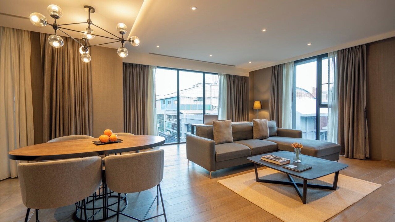 Photo of Bedroom in Khlong Tan Nuea
