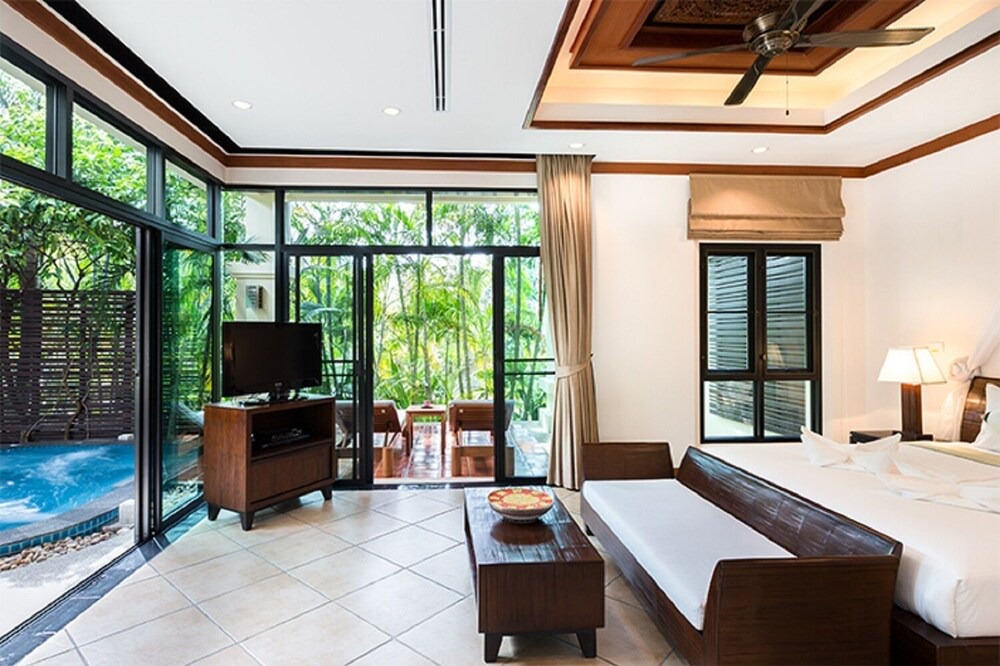 Photo of Livingroom in Nai Harn