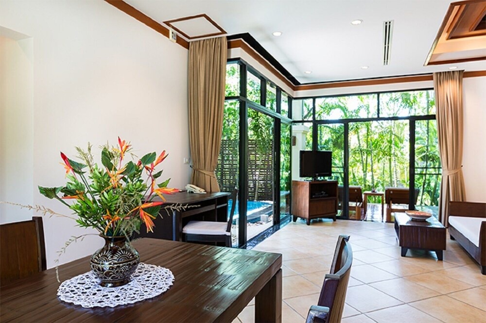 Photo of Livingroom in Nai Harn