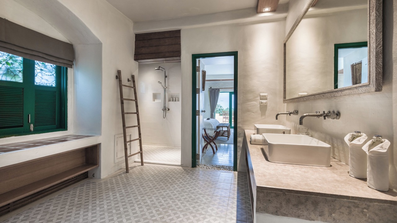 Photo of Bathroom in Pak Nam Pran