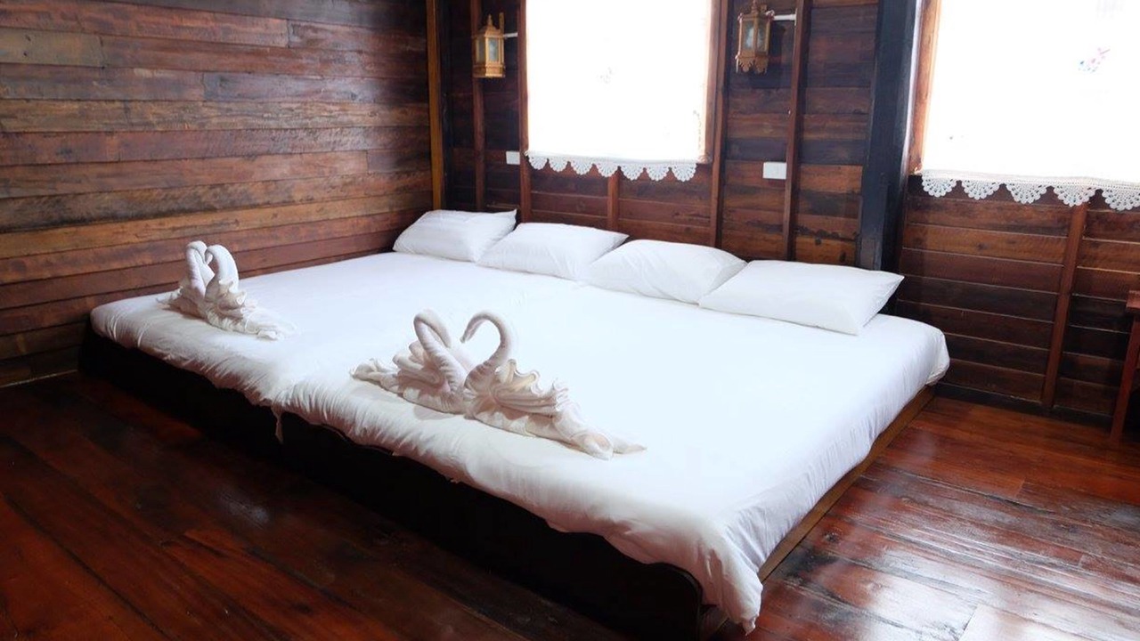 Photo of Bedroom in Ko Sichang