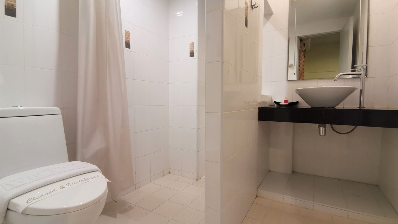 Photo of Bathroom in Talat Nuea