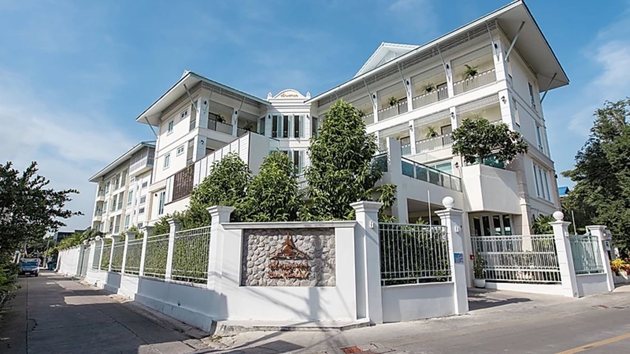Photo of Outdoor in Phra Khanong