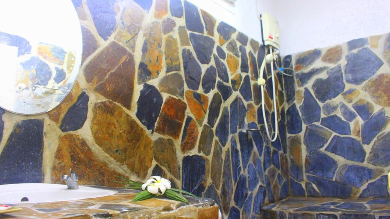 Photo of Bathroom in Hat Chao Samran