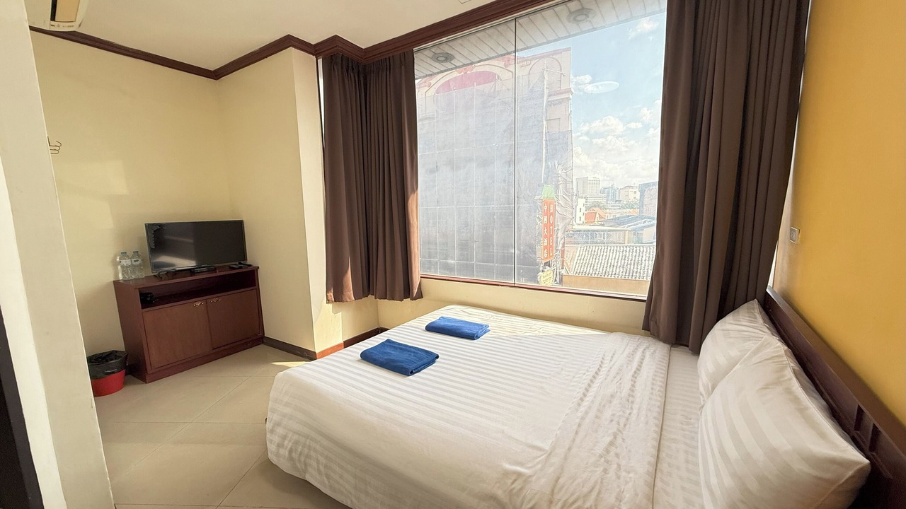 Photo of Bedroom in China Town