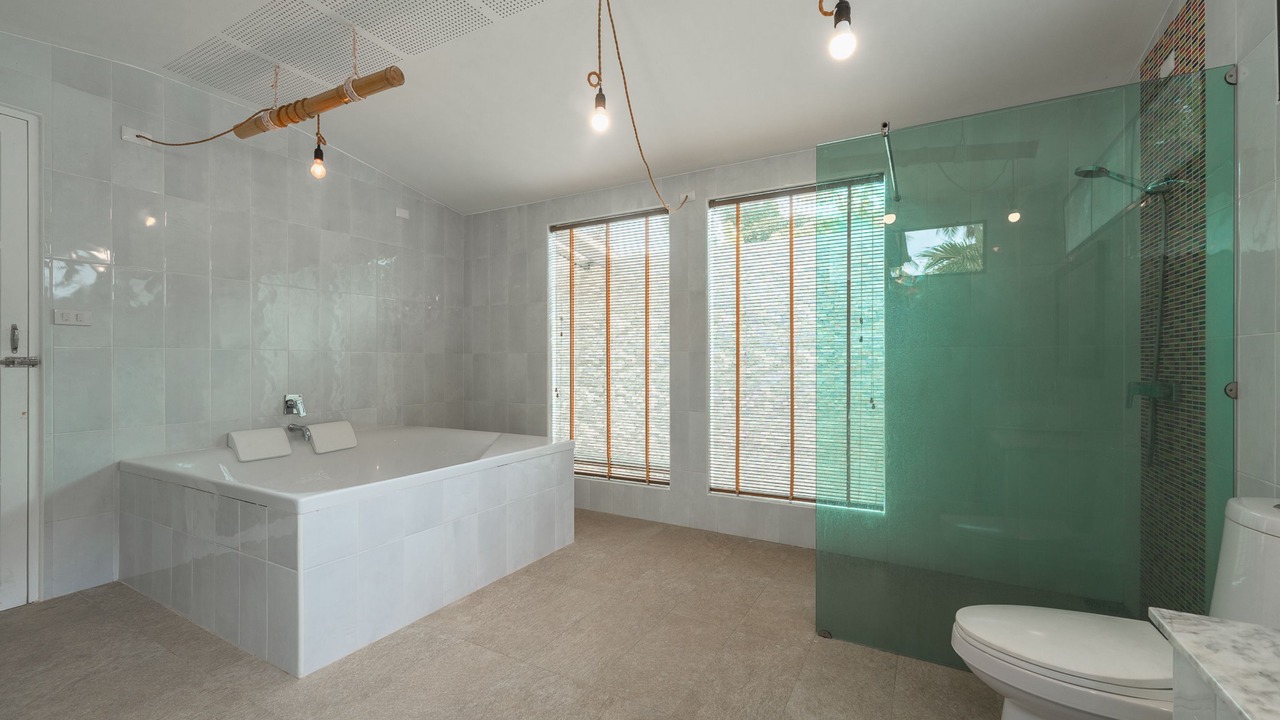 Photo of Bathroom in Ko Racha Yai