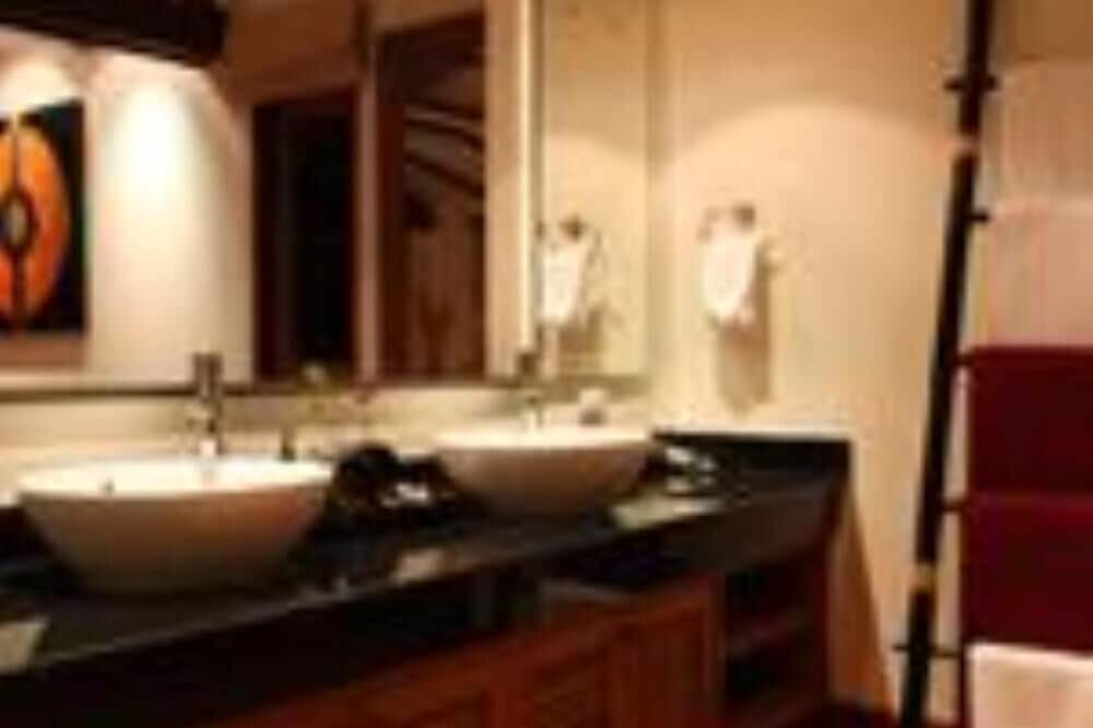 Photo of Bathroom in Maprao Island