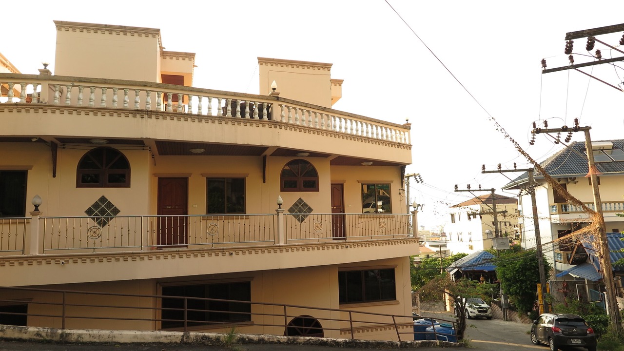 Photo of Outdoor in Nanai Road