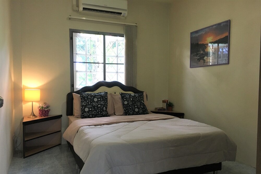 Photo of Bedroom in Chalong