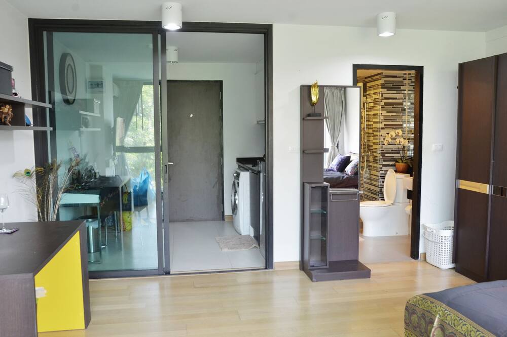 Photo of Bedroom in Phra Khanong Nuea