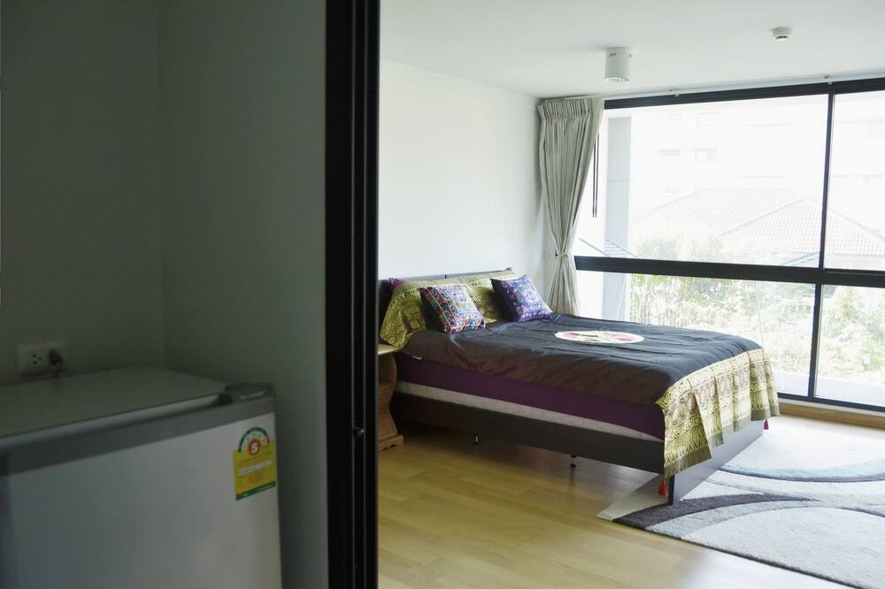 Photo of Bedroom in Phra Khanong Nuea
