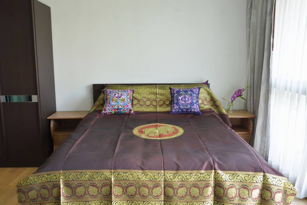 Photo of Bedroom in Phra Khanong Nuea