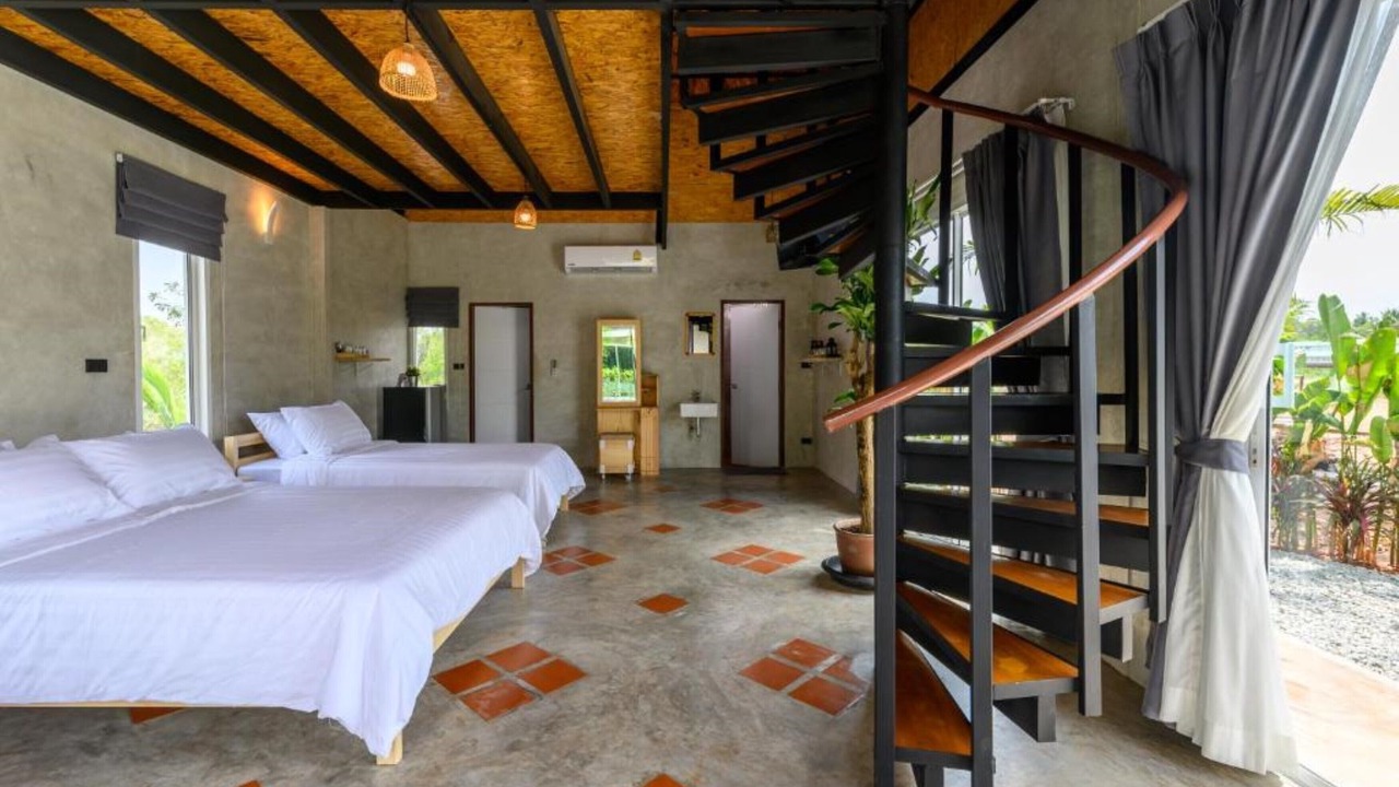 Photo of Bedroom in Ko Kaeo