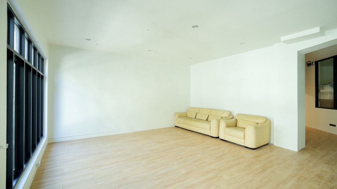 Photo of Livingroom in Nana