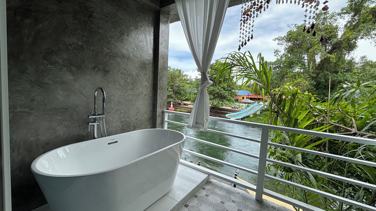 Photo of Patio Balcony in Song Phi Nong