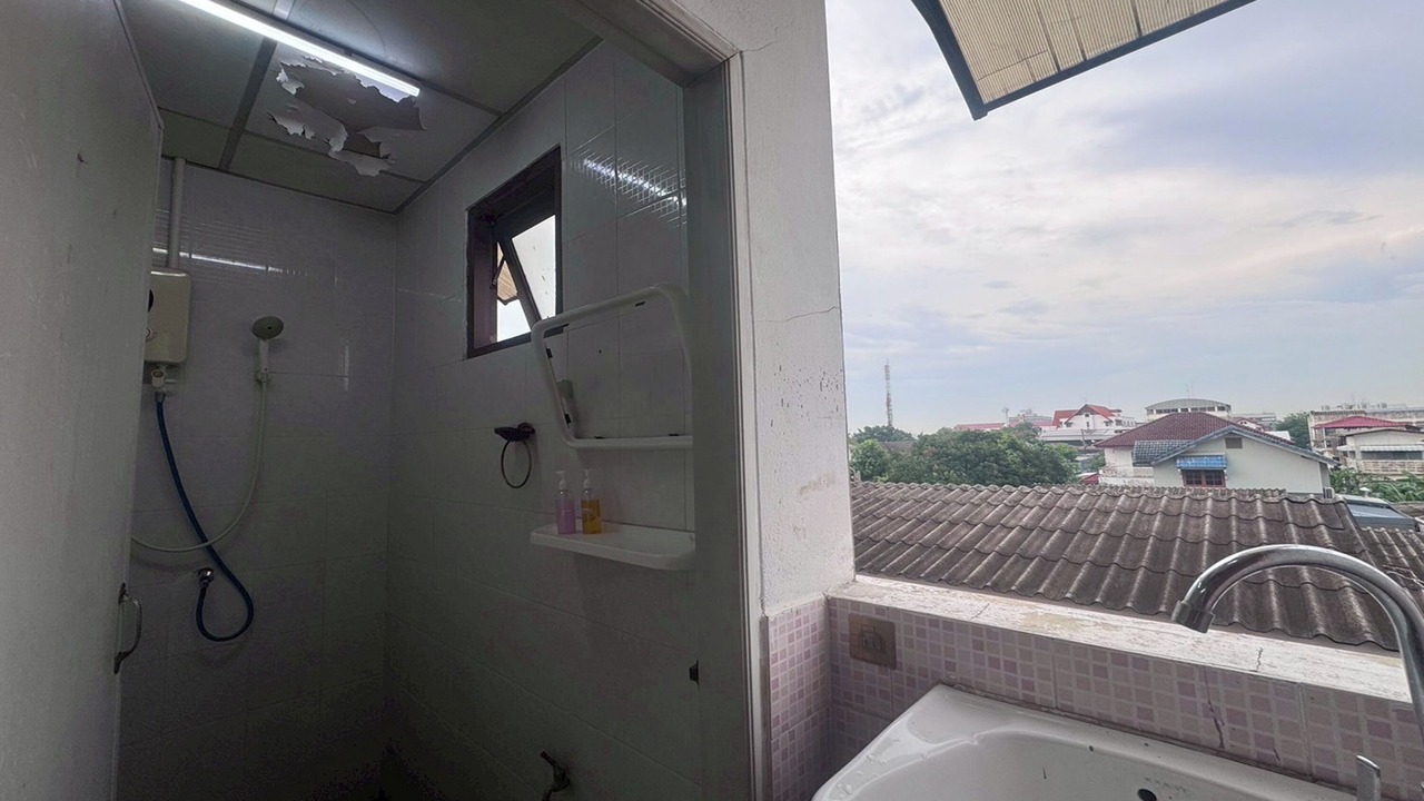 Photo of Bedroom in Dok Mai