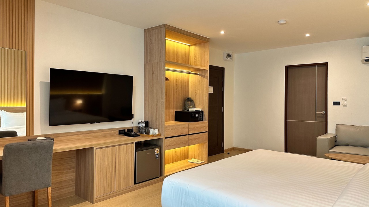 Photo of Bedroom in Khlong Toei Nuea