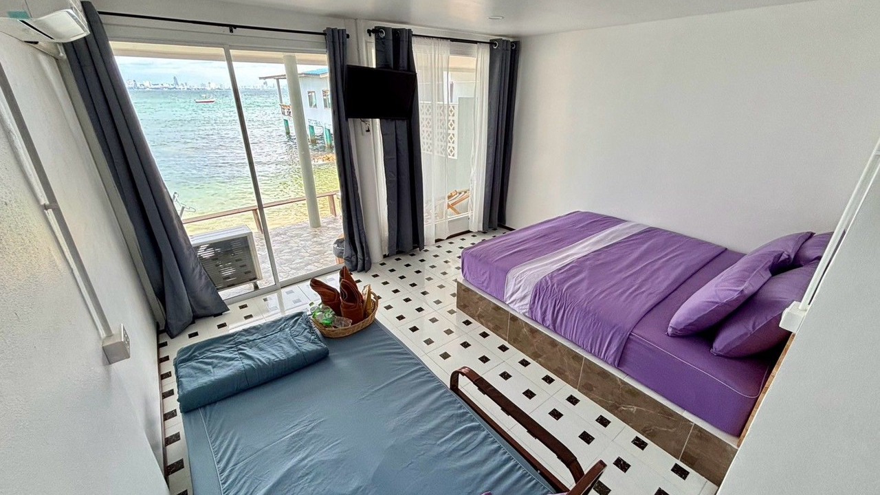 Photo of Bedroom in Koh Lan
