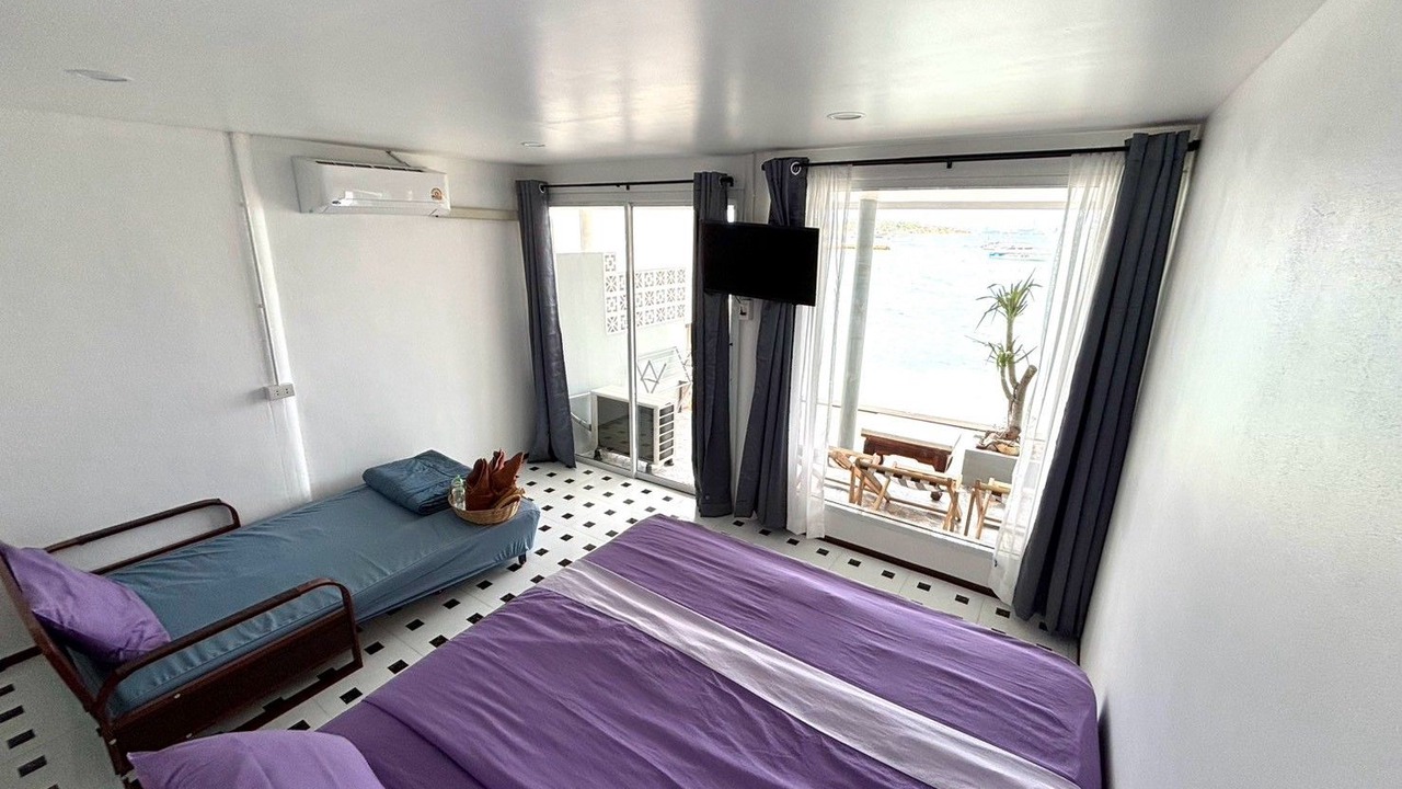 Photo of Bedroom in Koh Lan
