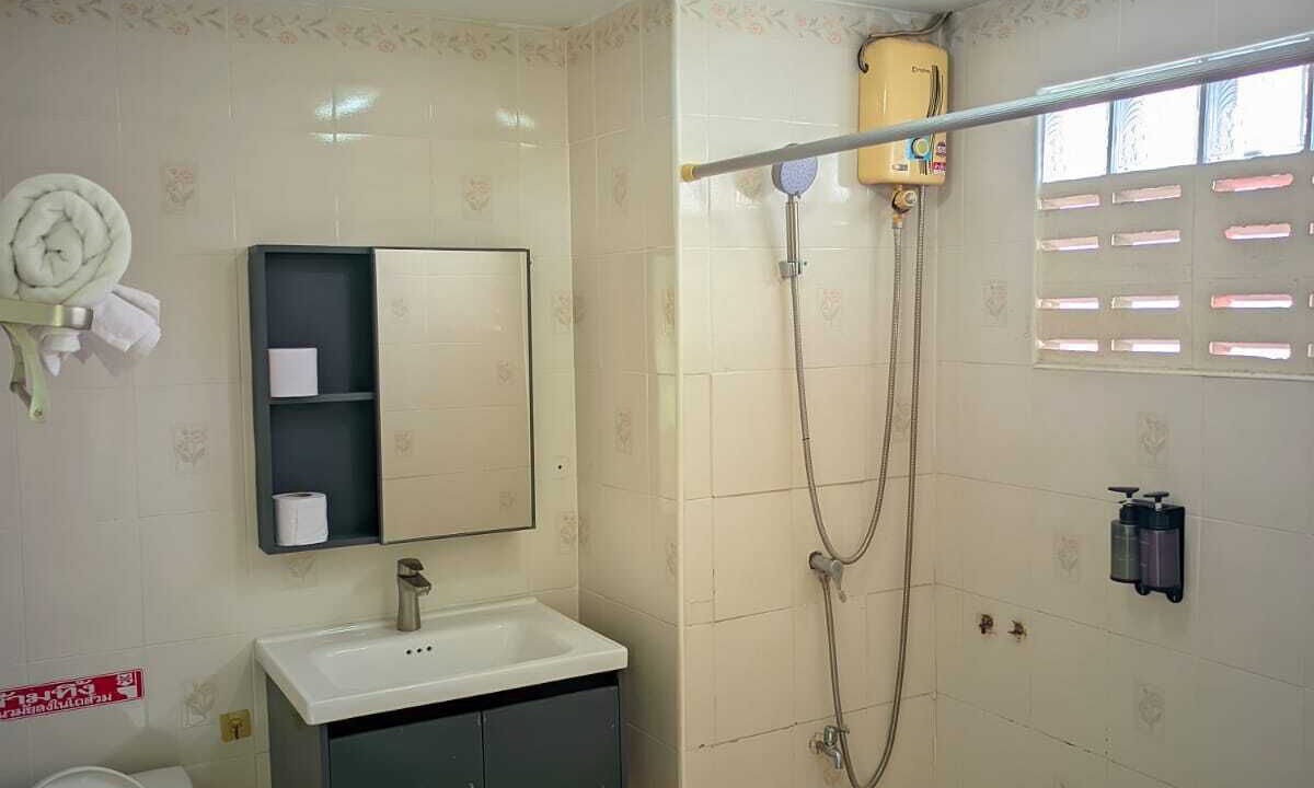Photo of Bathroom in Makkasan